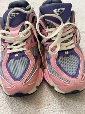 NEW BALANCE 9060
